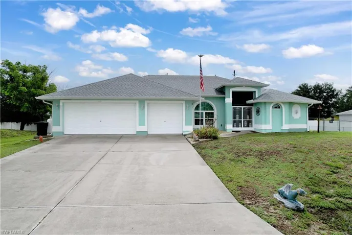 469 Ne 1st Pl, Cape Coral, Florida 33909