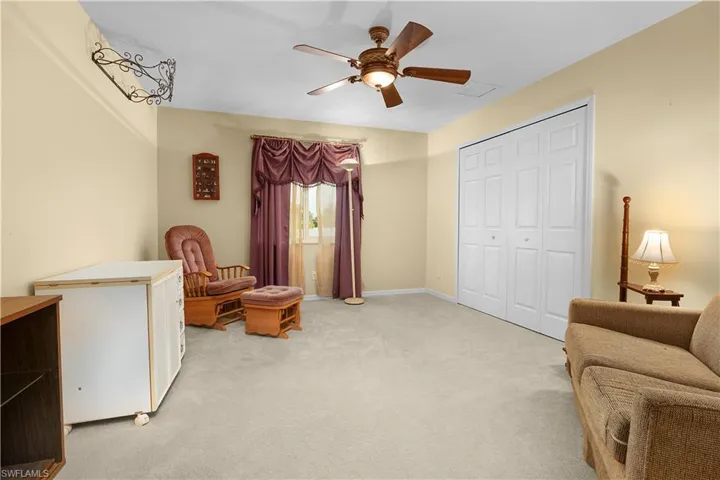 469 Ne 1st Pl, Cape Coral, Florida 33909