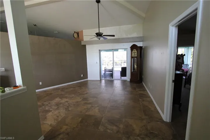 469 Ne 1st Pl, Cape Coral, Florida 33909