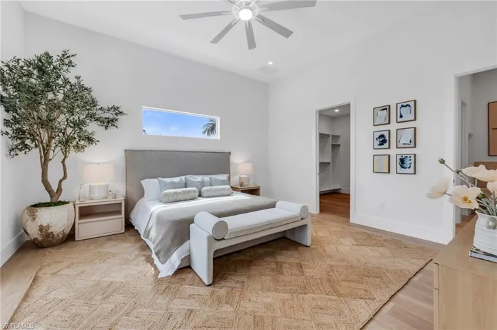 Primary Bedroom Ensuite w/ Access to Outdoor Entertaining Area