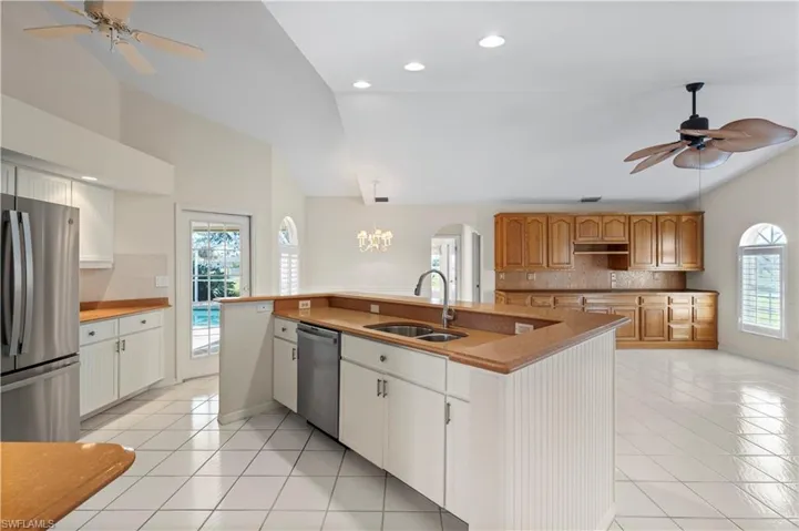 OPEN concept Kitchen/Family Room Combo