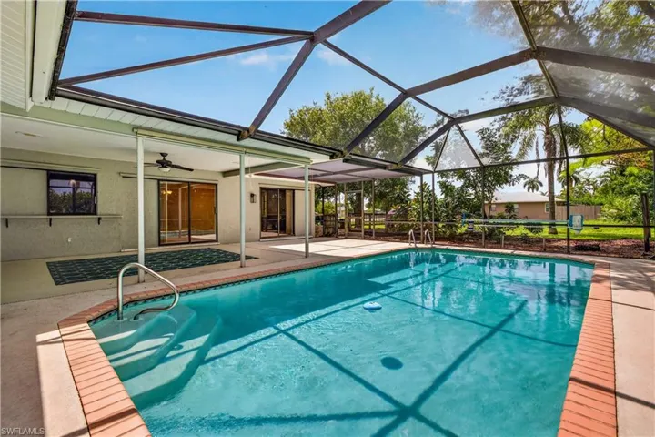 1634 Country Club Blvd, Cape Coral, Florida 33990