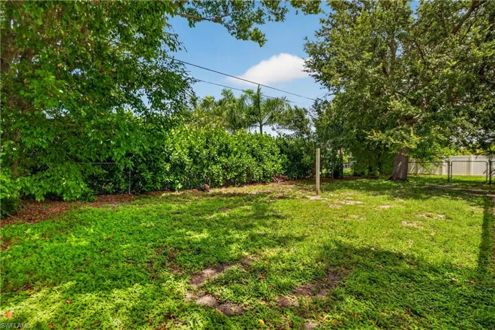 1634 Country Club Blvd, Cape Coral, Florida 33990