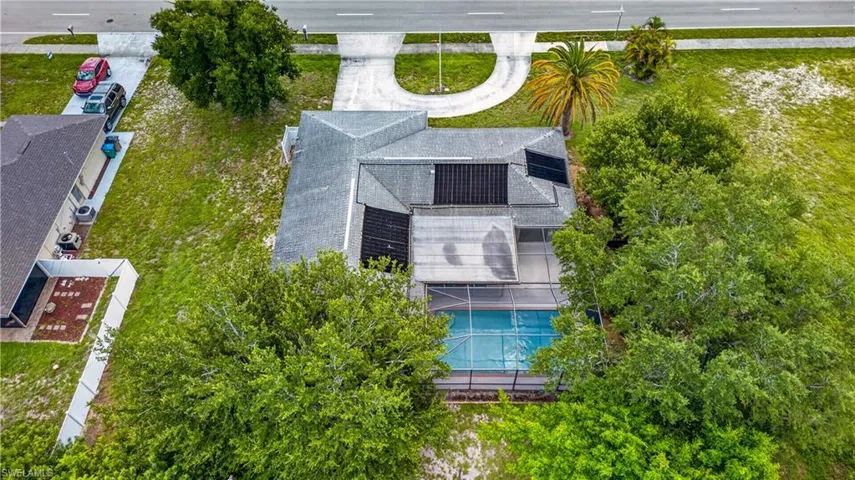 1634 Country Club Blvd, Cape Coral, Florida 33990