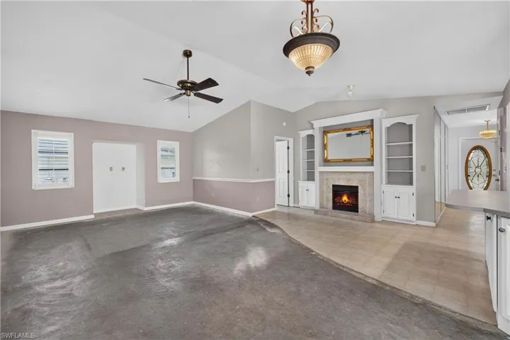 1634 Country Club Blvd, Cape Coral, Florida 33990