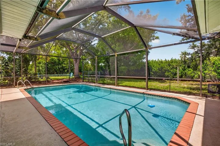 1634 Country Club Blvd, Cape Coral, Florida 33990