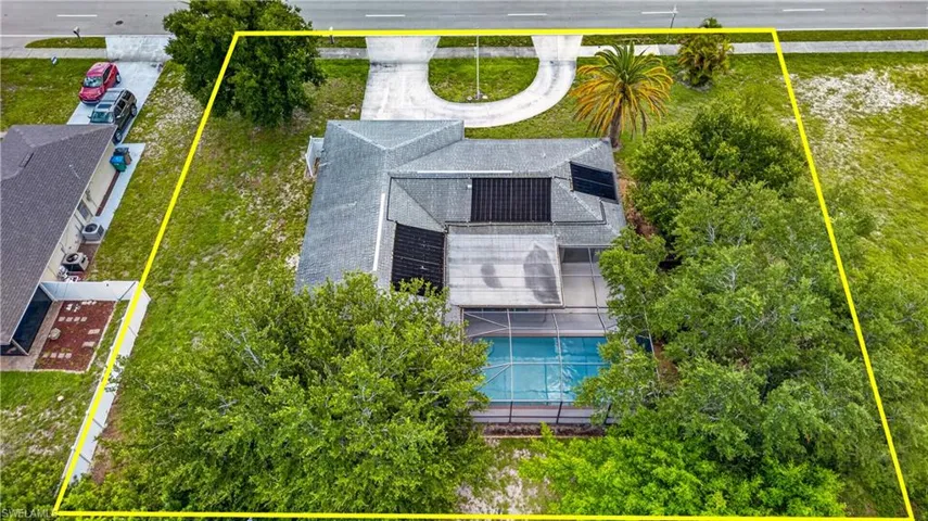 1634 Country Club Blvd, Cape Coral, Florida 33990