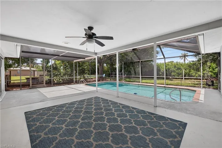 1634 Country Club Blvd, Cape Coral, Florida 33990