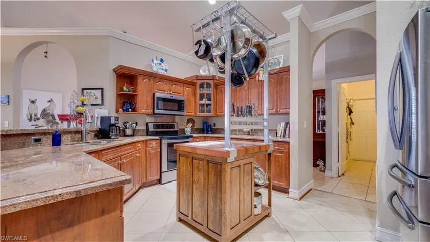 3608 Nw 3rd St, Cape Coral, Florida 33993