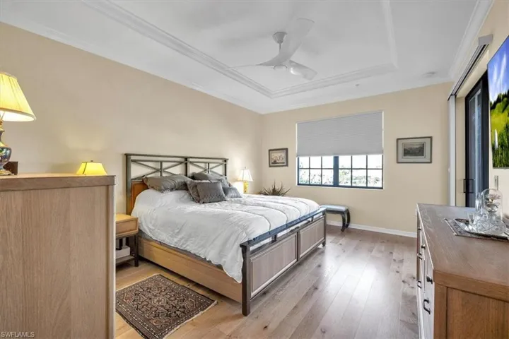Tray ceilings, upgraded flooring