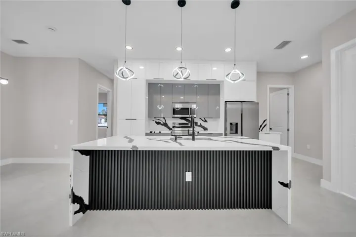 3618 6th St Sw, Lehigh Acres, Florida 33976