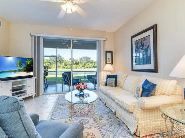 326  Newport  DR, Naples, FL 34114