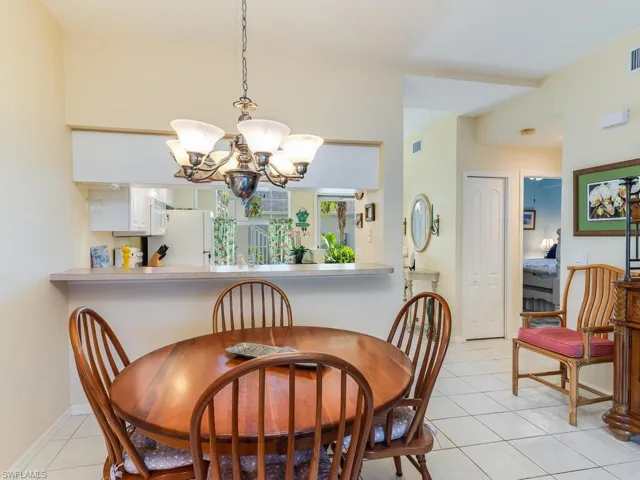 326  Newport  DR, Naples, FL 34114