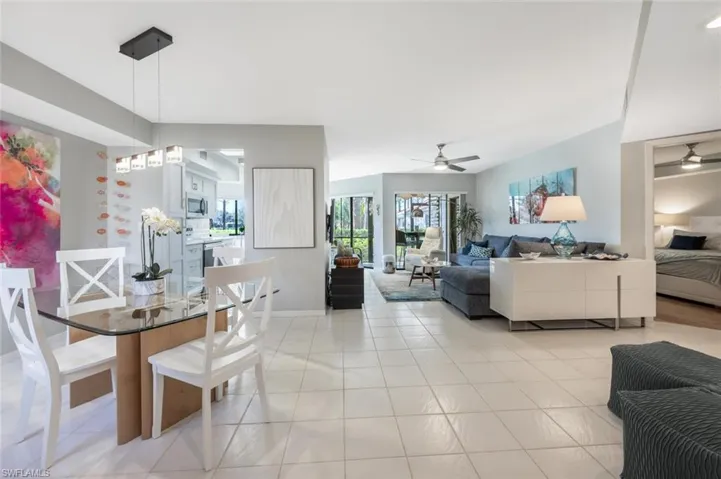 7275  Ascot  CT, Naples, FL 34104