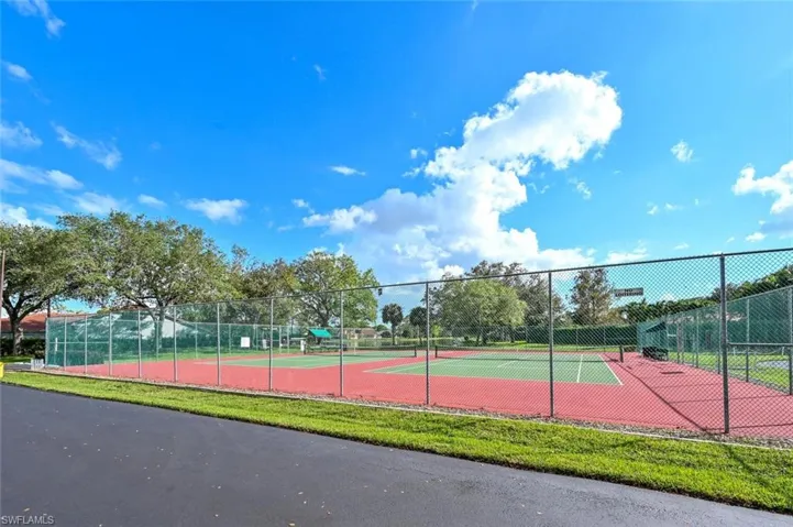 7275  Ascot  CT, Naples, FL 34104