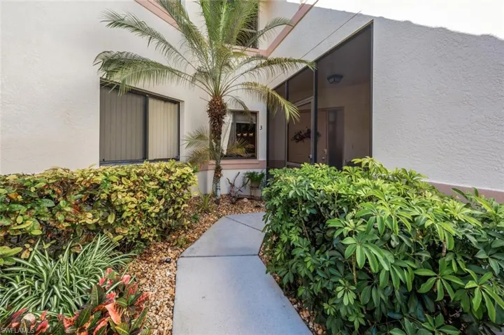 7275  Ascot  CT, Naples, FL 34104