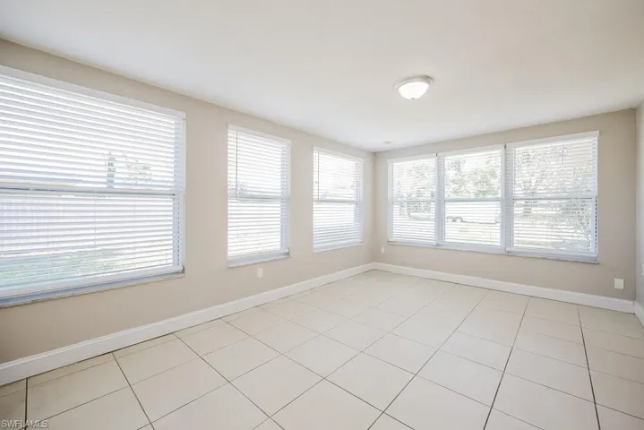 11 Kentucky Rd, Lehigh Acres, Florida 33936