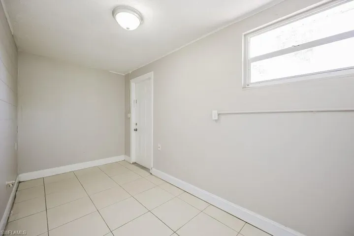 11 Kentucky Rd, Lehigh Acres, Florida 33936