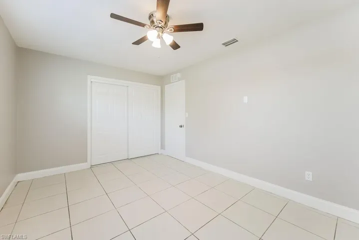 11 Kentucky Rd, Lehigh Acres, Florida 33936