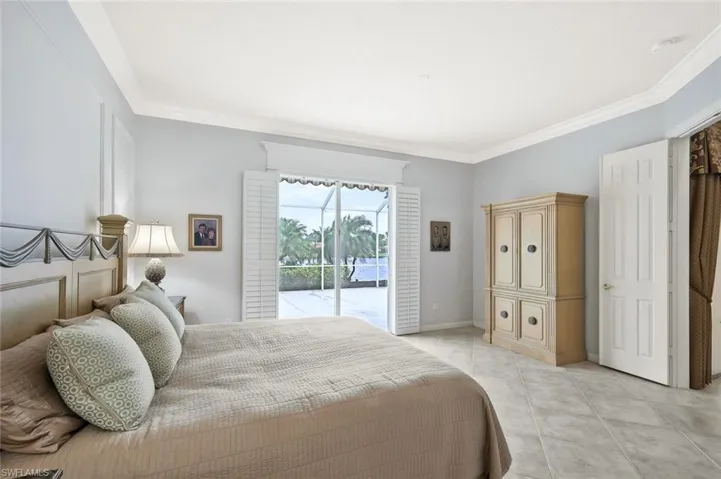 5449  Freeport  LN, Naples, FL 34119