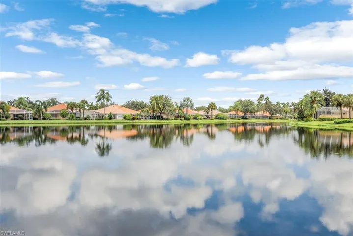 5449  Freeport  LN, Naples, FL 34119