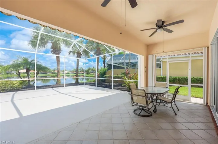 5449  Freeport  LN, Naples, FL 34119