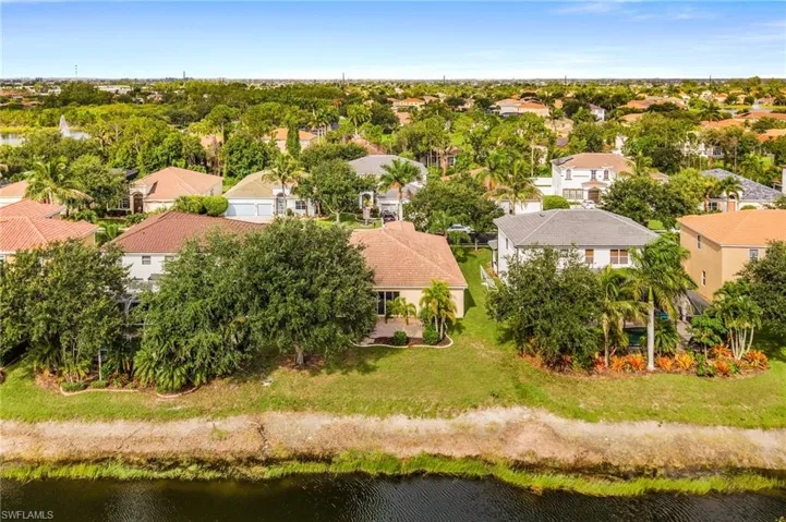 3007 Lake Butler Ct, Cape Coral, Florida 33909