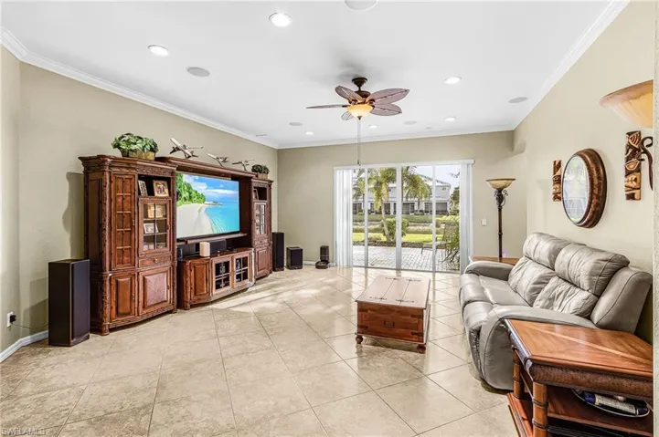 3007 Lake Butler Ct, Cape Coral, Florida 33909