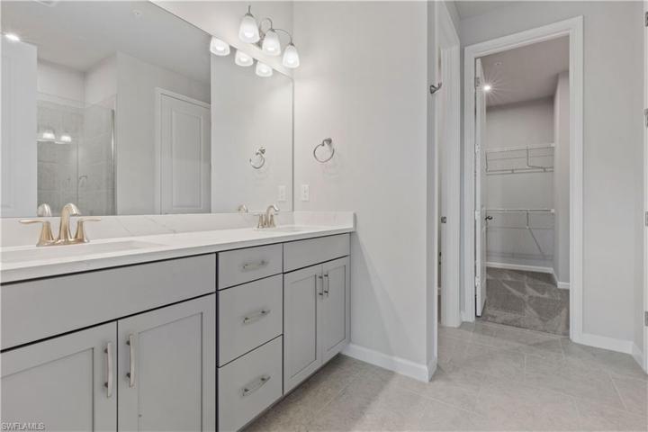 Owner's Bathroom
