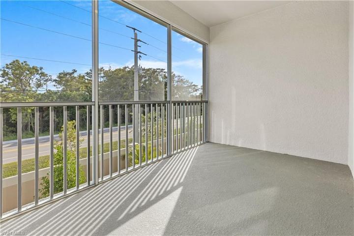 Screened Balcony