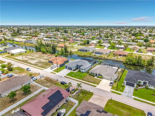 620 Sw 26th St, Cape Coral, Florida 33914