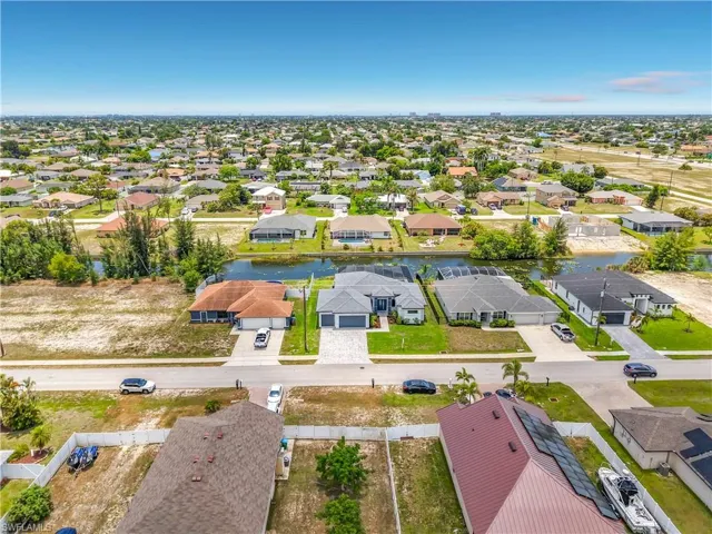 620 Sw 26th St, Cape Coral, Florida 33914
