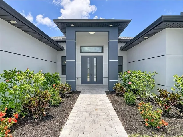 620 Sw 26th St, Cape Coral, Florida 33914