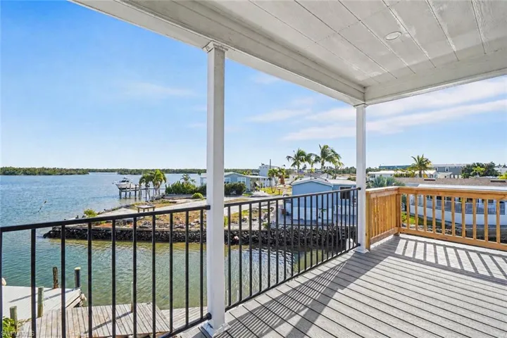 69 Emily Ln, Fort Myers Beach, Florida 33931