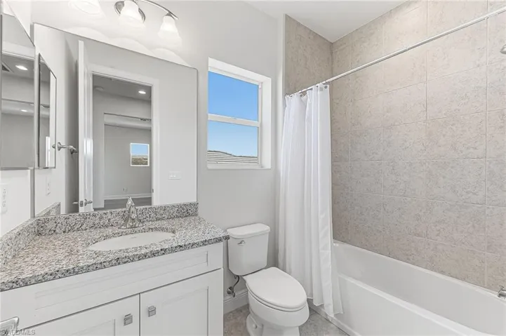 8957 Mustique Ln, Naples, Florida 34114