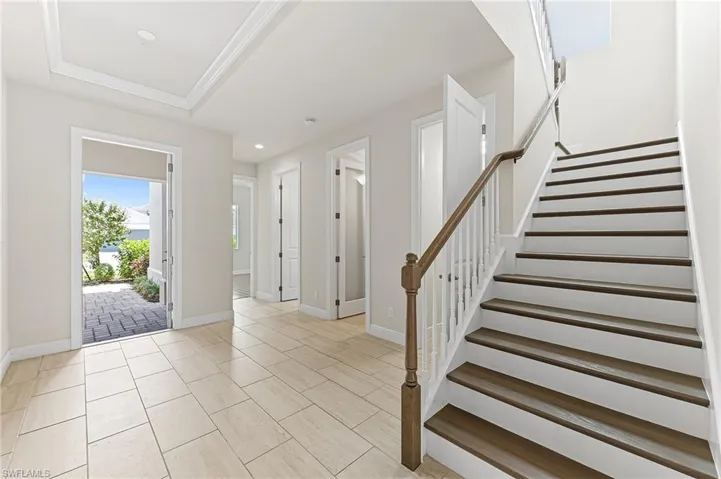 8957 Mustique Ln, Naples, Florida 34114