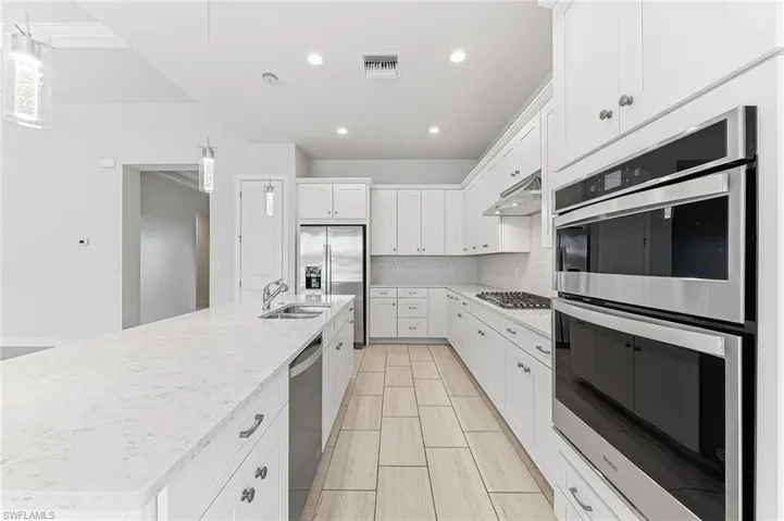 8957 Mustique Ln, Naples, Florida 34114