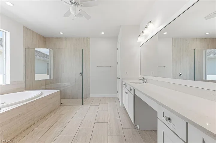 8957  Mustique  LN, Naples, FL 34114