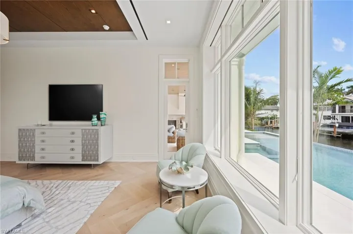 408 16th Ave S, Naples, Florida 34102