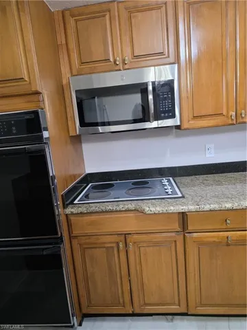 Countertop stove & microwave