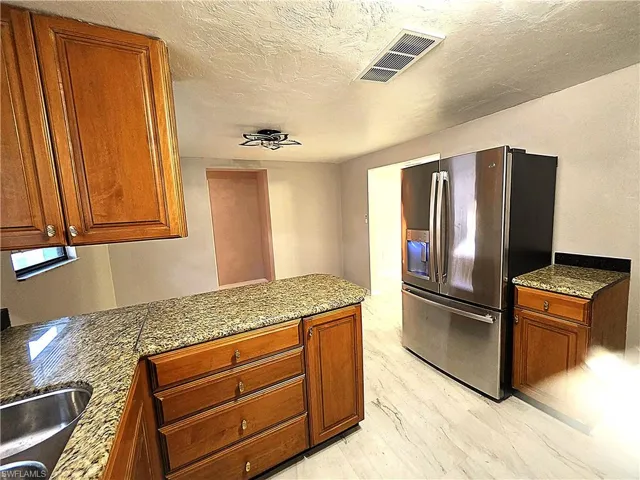 Serving area to dining room