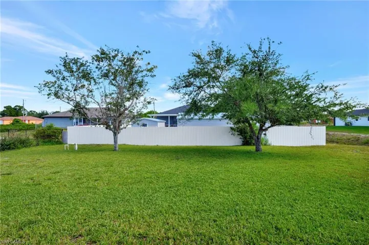 2800  30th SW ST, Lehigh Acres, FL 33976