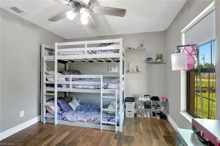 Bedroom 4 or den