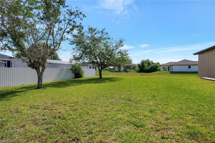 2800  30th SW ST, Lehigh Acres, FL 33976