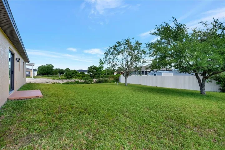 2800  30th SW ST, Lehigh Acres, FL 33976