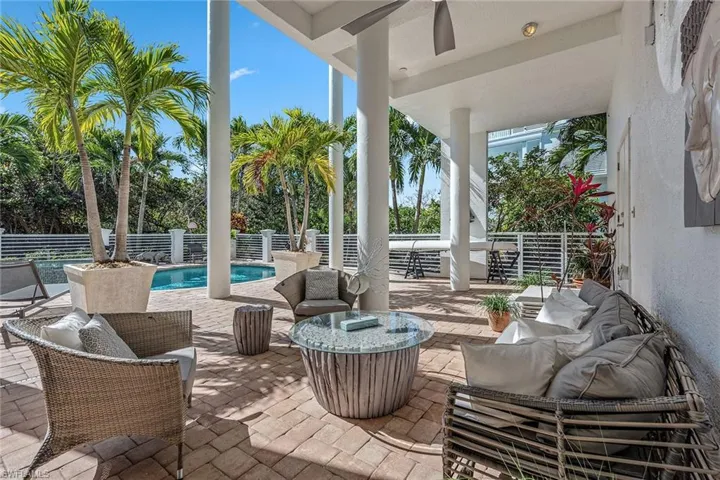 616 Waterside Dr, Marco Island, Florida 34145