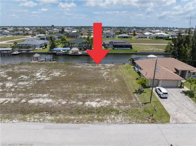 1637 NW 39th  AVE, Cape Coral, FL 33993