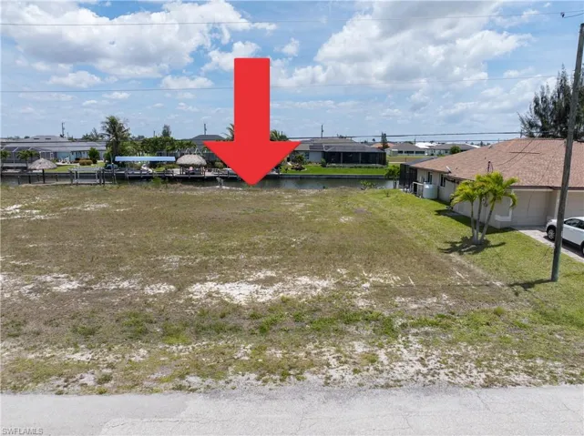 1637 NW 39th  AVE, Cape Coral, FL 33993