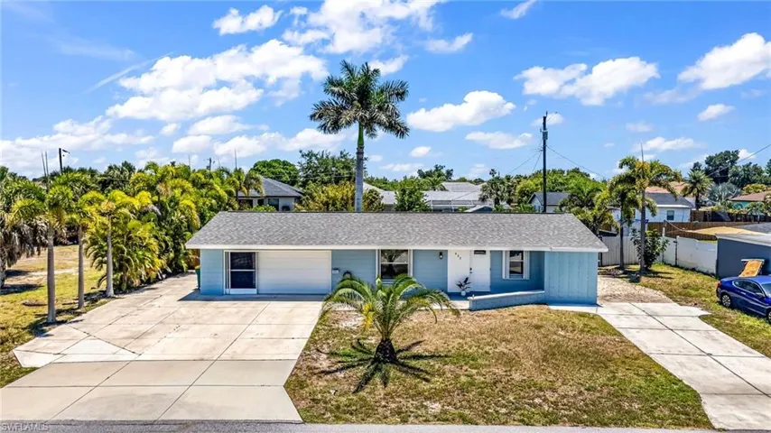 433 Glenridge Ave Nw, Port Charlotte, Florida 33952