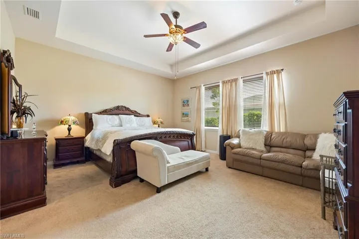 3286 Baravaldo Cir, Cape Coral, Florida 33909